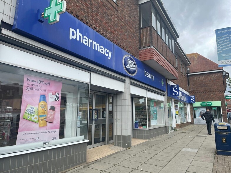 46-48 High St, Portsmouth for lease - Building Photo - Image 2 of 5