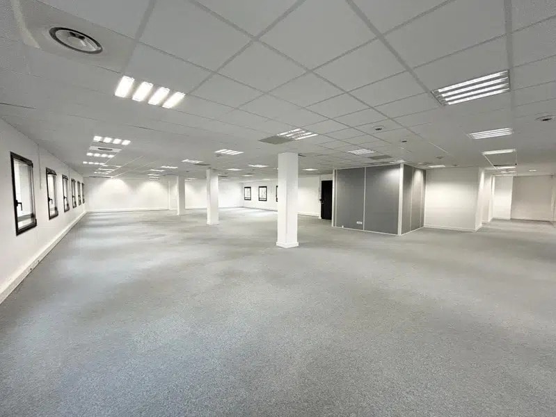 5 Rue Gorge De Loup, Lyon for lease Interior Photo- Image 1 of 15