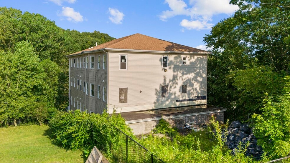 365 Willow St, Waterbury, CT for sale - Building Photo - Image 3 of 19