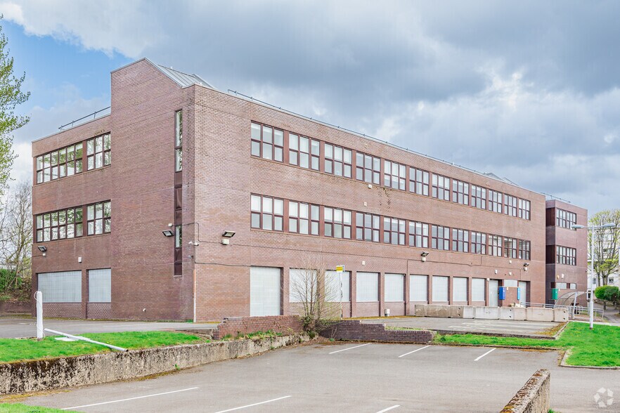 4-14 Bridge St, Dumbarton à vendre - Photo du bâtiment - Image 2 de 2