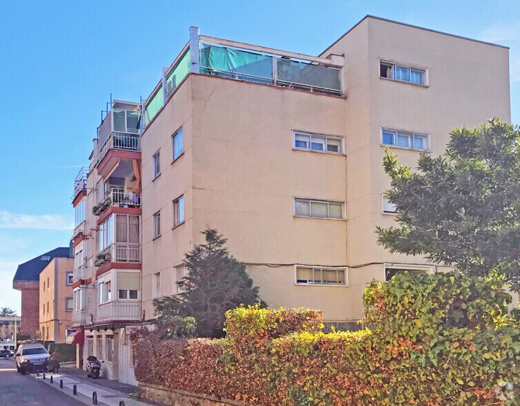Calle Islas Filipinas, 3, Majadahonda, Madrid à louer - Photo du bâtiment - Image 2 de 2