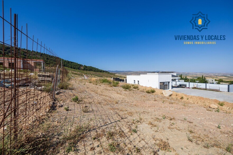 Calle Veleta, Dílar, Granada for sale - Primary Photo - Image 1 of 21