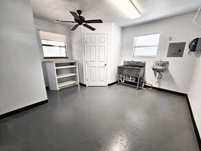 9926 FM 1283, Lakehills, TX for lease Interior Photo- Image 1 of 5