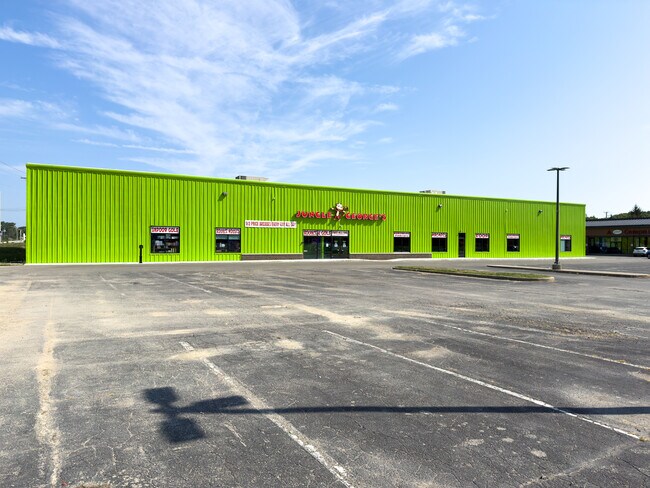 Plus de détails pour 4780 Clinton St, Fort Wayne, IN - Commerce de détail à vendre