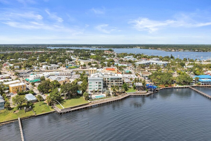 37-41 SW Seminole St, Stuart, FL for lease - Building Photo - Image 1 of 26