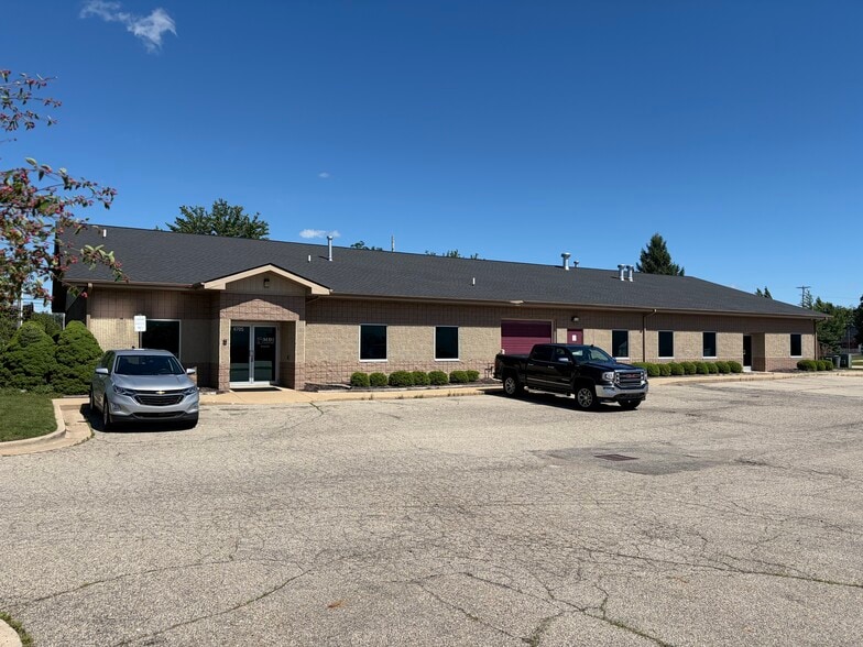 4705 Clyde Park Ave SW, Grand Rapids, MI for sale - Building Photo - Image 1 of 16
