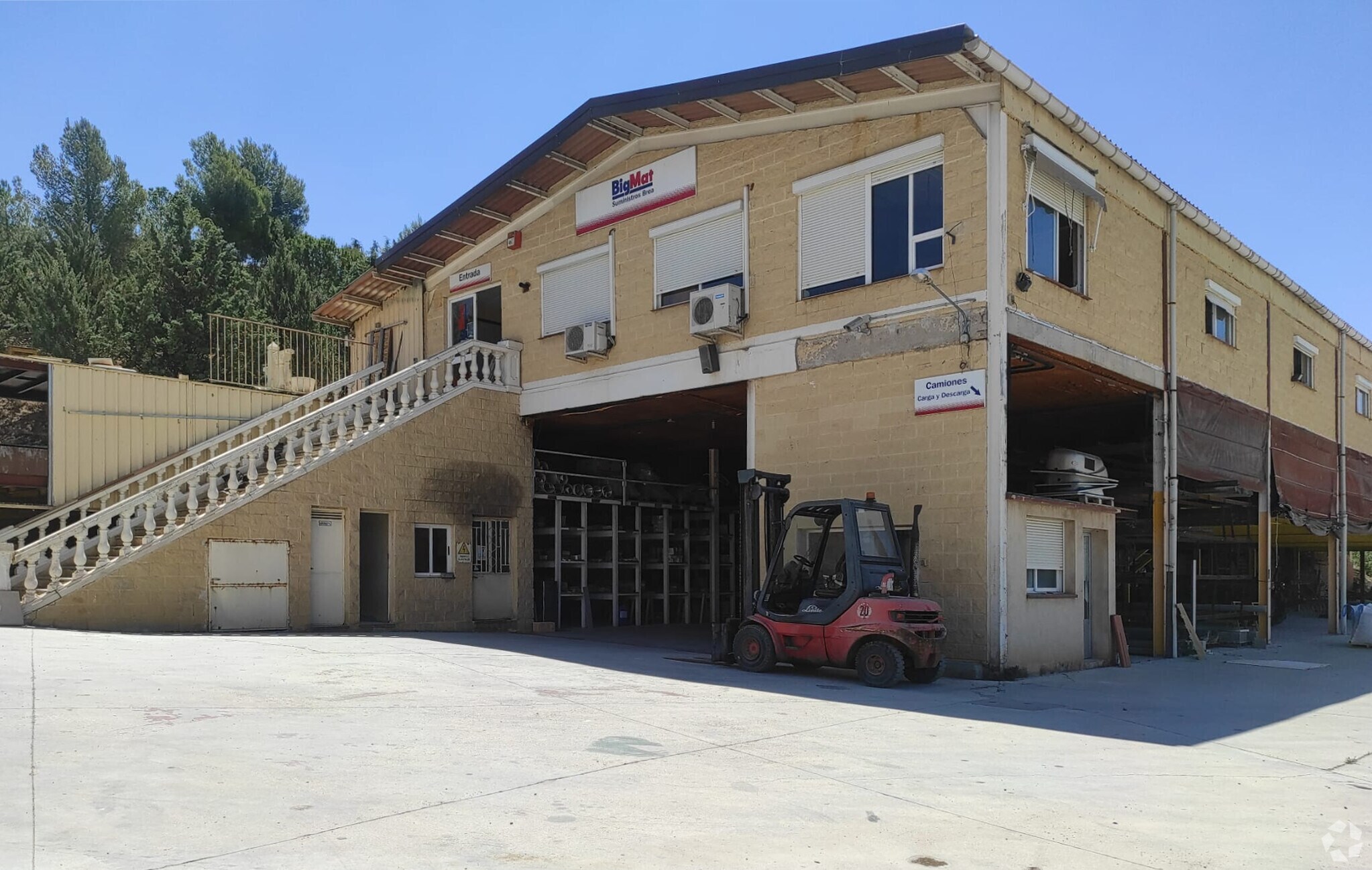 Office in Valdilecha, Madrid for lease Building Photo- Image 1 of 28