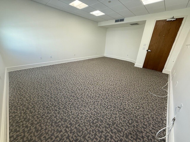220 Sunrise Ave, Palm Beach, FL for lease Interior Photo- Image 1 of 1