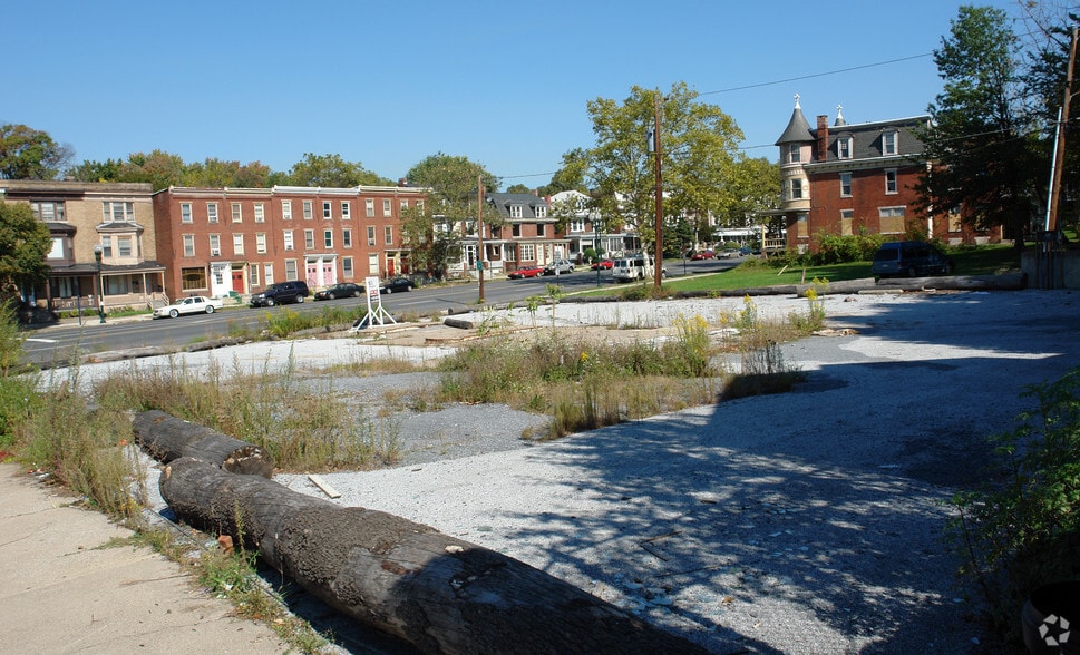 1301 State St, Harrisburg, PA for sale - Primary Photo - Image 1 of 4