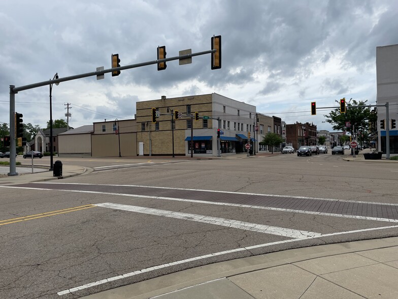 128 E Main St, Collinsville, IL for sale - Primary Photo - Image 1 of 1