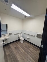 7625 E Rosecrans Ave, Paramount, CA for lease Interior Photo- Image 2 of 8