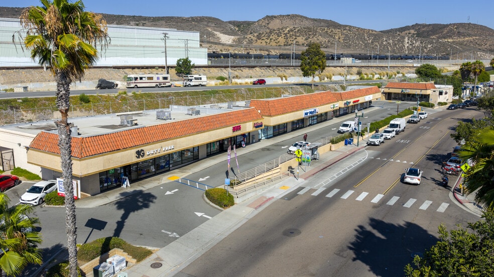 501 E San Ysidro Blvd, San Ysidro, CA for lease - Building Photo - Image 1 of 11