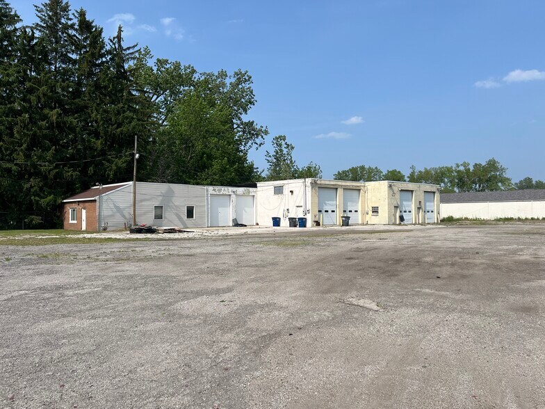 637 Elmdale Rd, Toledo, OH à vendre - Photo du bâtiment - Image 2 de 6