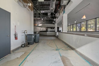 1944 Cedar Creek Rd, Fayetteville, NC for lease Interior Photo- Image 2 of 28