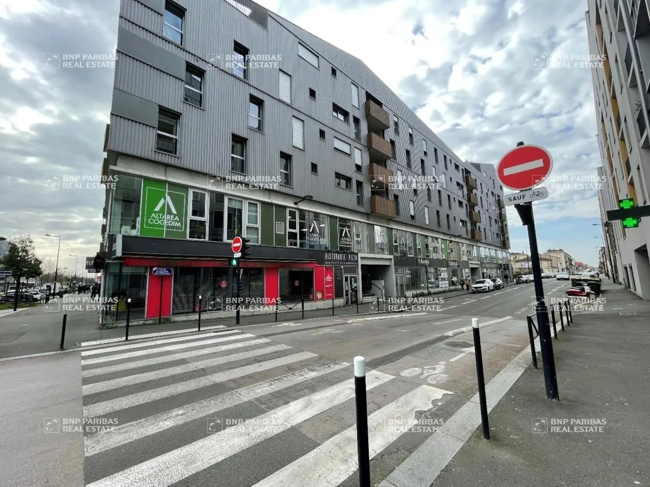 Office in Bordeaux for sale Building Photo- Image 1 of 9