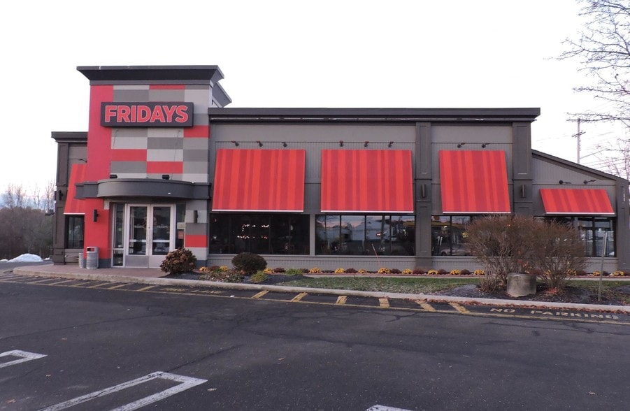 348 Boston Post Rd, Orange, CT for lease - Primary Photo - Image 1 of 2