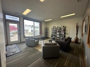 6030 S 57th St, Lincoln, NE for lease Building Photo- Image 2 of 13