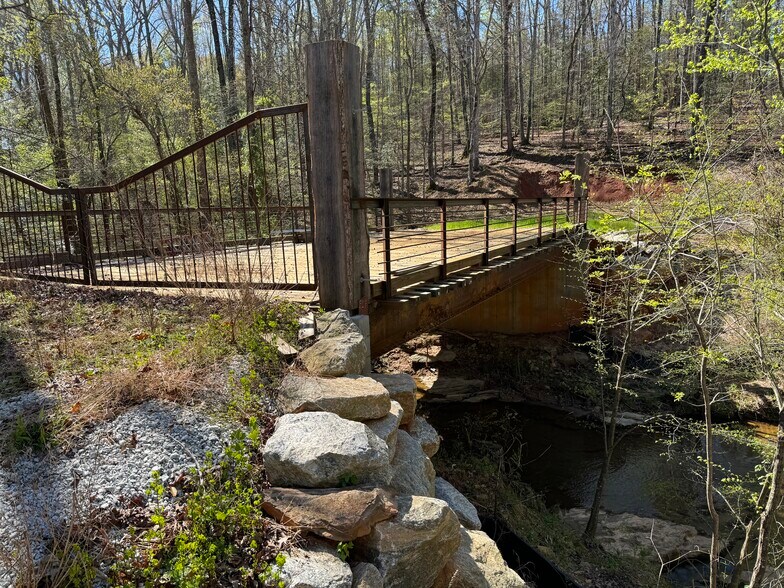 3388 Anderson Rd, Greenville, SC à vendre - Photo du bâtiment - Image 3 de 7