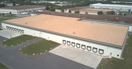 411 Brooke Rd, Winchester, VA à louer Photo du bâtiment- Image 2 de 9