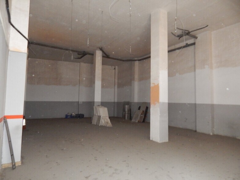 Commerce de détail dans Ontinyent, Valencia à vendre - Photo du bâtiment - Image 3 de 8