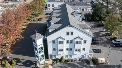 98 Mill Plain Rd, Danbury, CT for lease Building Photo- Image 2 of 7