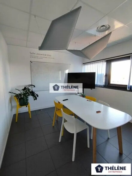 Office in Pérols for lease - Interior Photo - Image 3 of 6