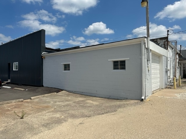 1609 Broad St, New Castle, IN for lease - Building Photo - Image 2 of 6