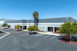 Plus de détails pour 188 Newport Dr, San Marcos, CA - Industriel à louer