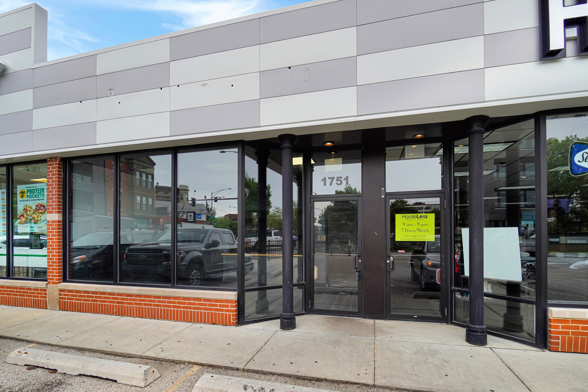 1751 N Sheffield Ave, Chicago, IL for lease Interior Photo- Image 1 of 10