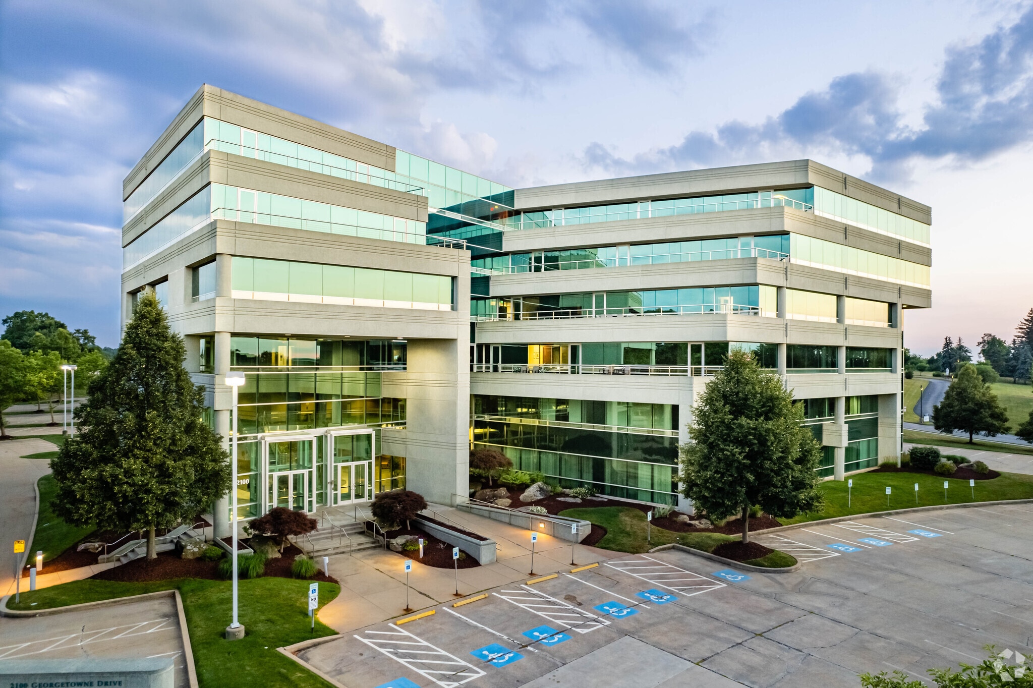 2100 Georgetowne Dr, Sewickley, PA for lease Primary Photo- Image 1 of 6