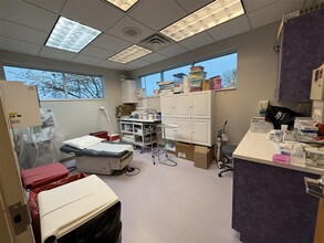 410 Park Pl, Mishawaka, IN à louer Photo intérieure- Image 2 de 4