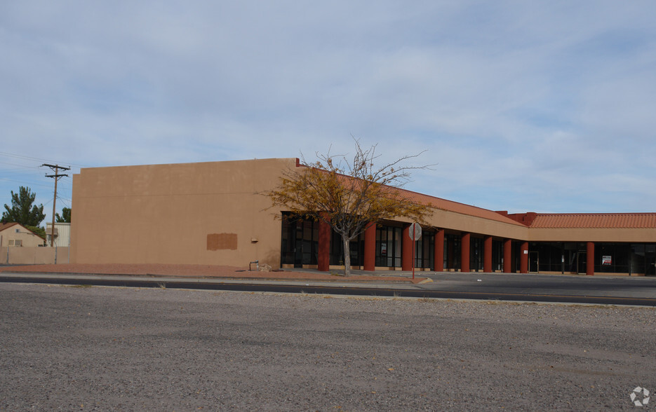 304 Wyatt Dr, Las Cruces, NM for sale - Primary Photo - Image 1 of 1