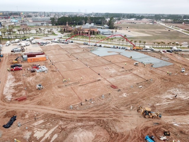 24401 N I-45 Fwy, Spring, TX à vendre - Photo du bâtiment - Image 2 de 9