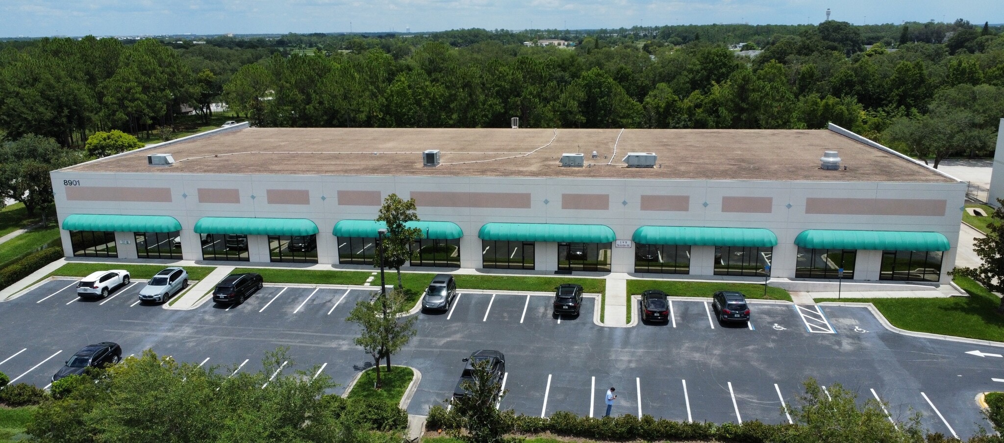 8901 Boggy Creek Rd, Orlando, FL for lease Building Photo- Image 1 of 5