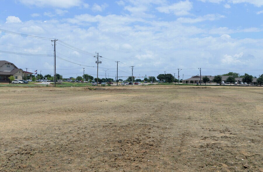 585 E Debbie Ln, Mansfield, TX à vendre - Aérien - Image 2 de 17