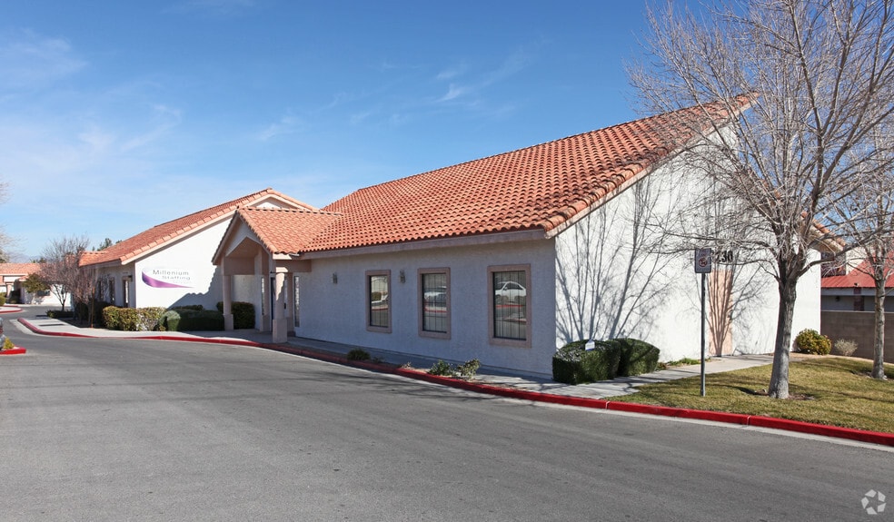 8230 W Charleston Blvd, Las Vegas, NV for sale - Building Photo - Image 3 of 22