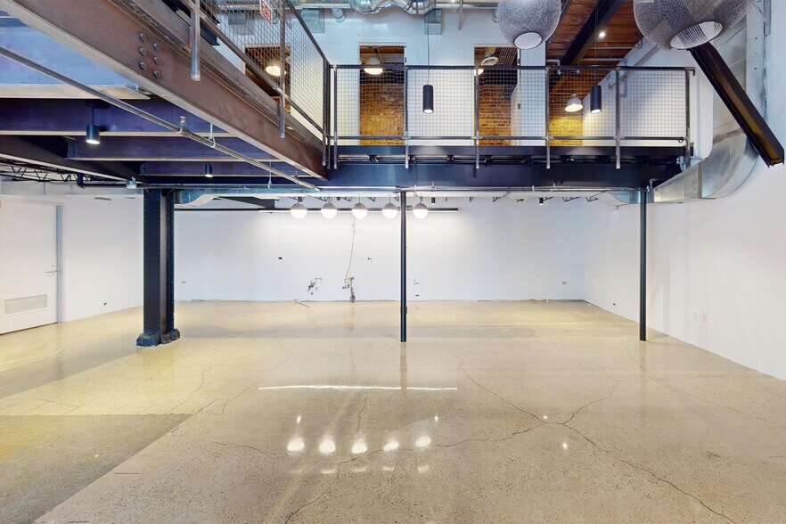 1333 N Kingsbury St, Chicago, IL à louer - Photo du bâtiment - Image 3 de 12