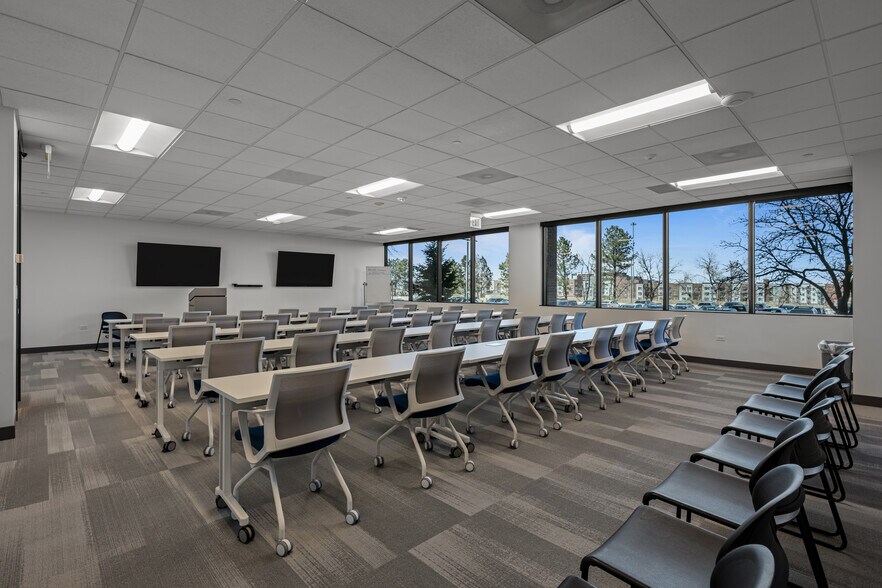 8055 E Tufts Ave, Denver, CO à louer - Photo intérieure - Image 3 de 14