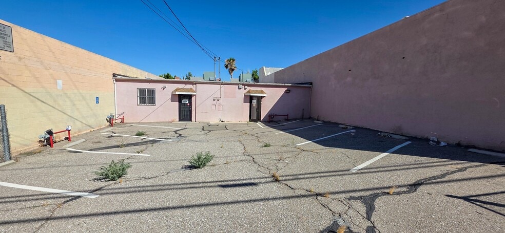 15572-15576 7th St, Victorville, CA for lease - Building Photo - Image 3 of 5
