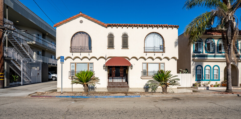 19 Granada Ave, Long Beach, CA à vendre - Photo du bâtiment - Image 1 de 1