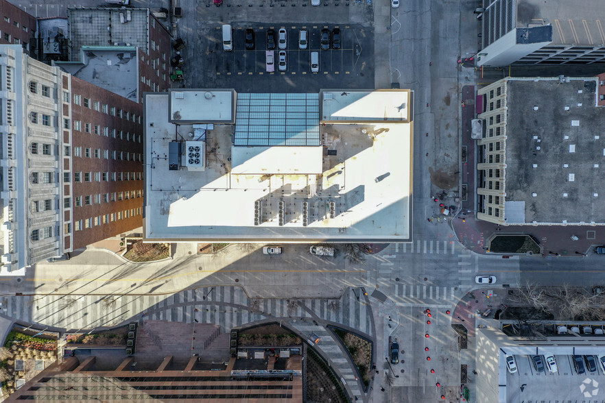 111 W 5th St, Tulsa, OK for lease - Aerial - Image 2 of 8