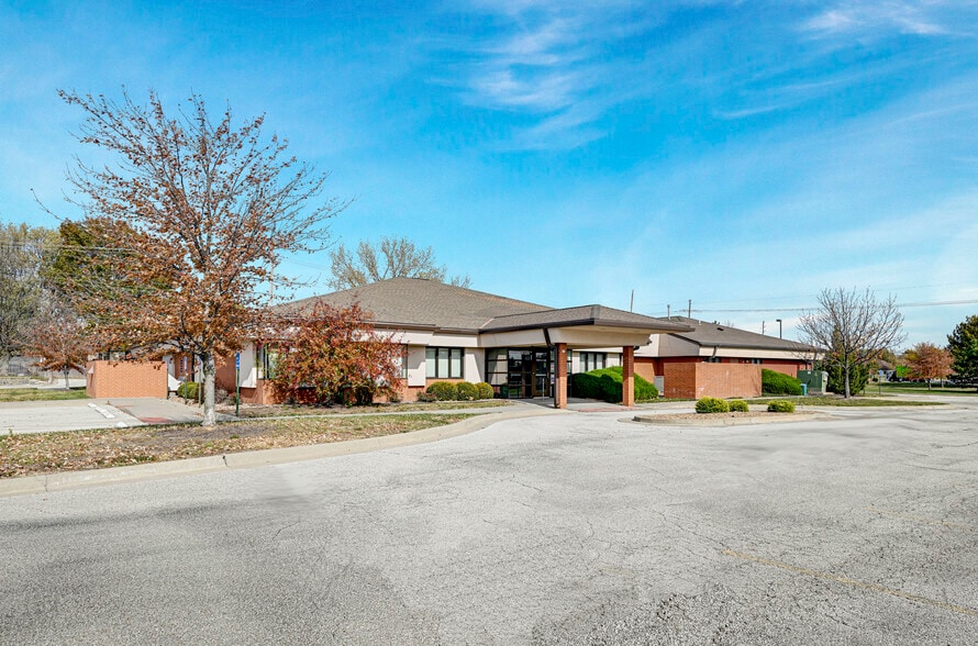 18320 S Center St, Gardner, KS for sale - Primary Photo - Image 1 of 12