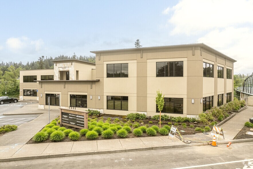 15 82nd Dr, Gladstone, OR à louer - Photo du bâtiment - Image 2 de 5