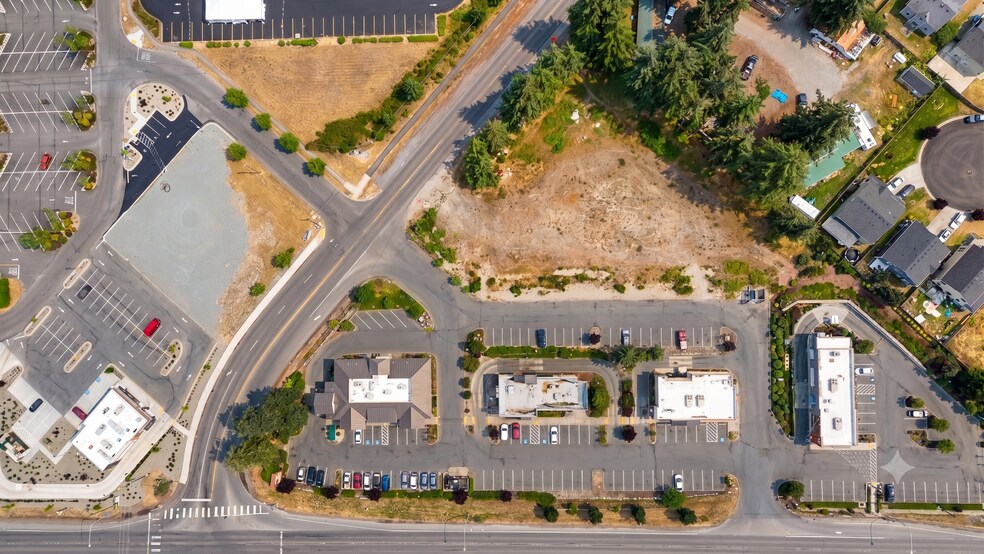 Granite Ridge Commercial portefeuille de 2 propriétés à vendre sur LoopNet.ca - Photo du bâtiment - Image 2 de 5