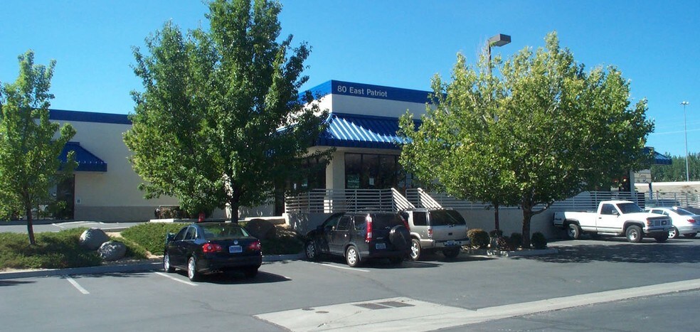 80 E Patriot Blvd, Reno, NV à louer - Photo du bâtiment - Image 2 de 33