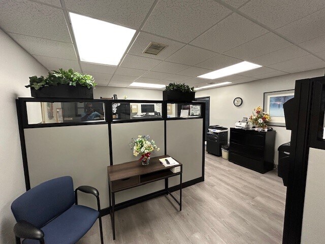 155 Maple St, Springfield, MA à vendre - Photo du bâtiment - Image 2 de 15