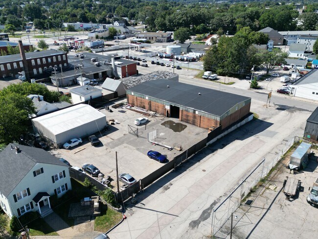 Plus de détails pour 251 Clay St, Manchester, NH - Industriel à louer