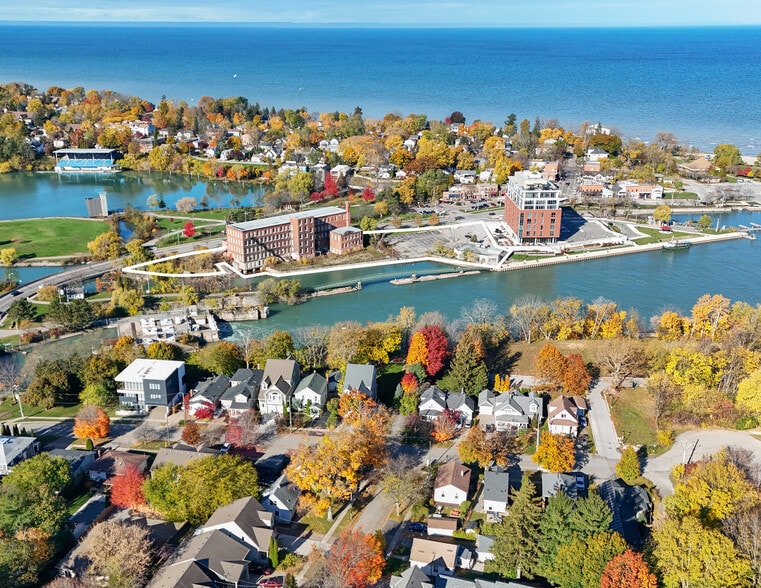 61-63 Lakeport Rd, St Catharines, ON à vendre - Photo du bâtiment - Image 3 de 5