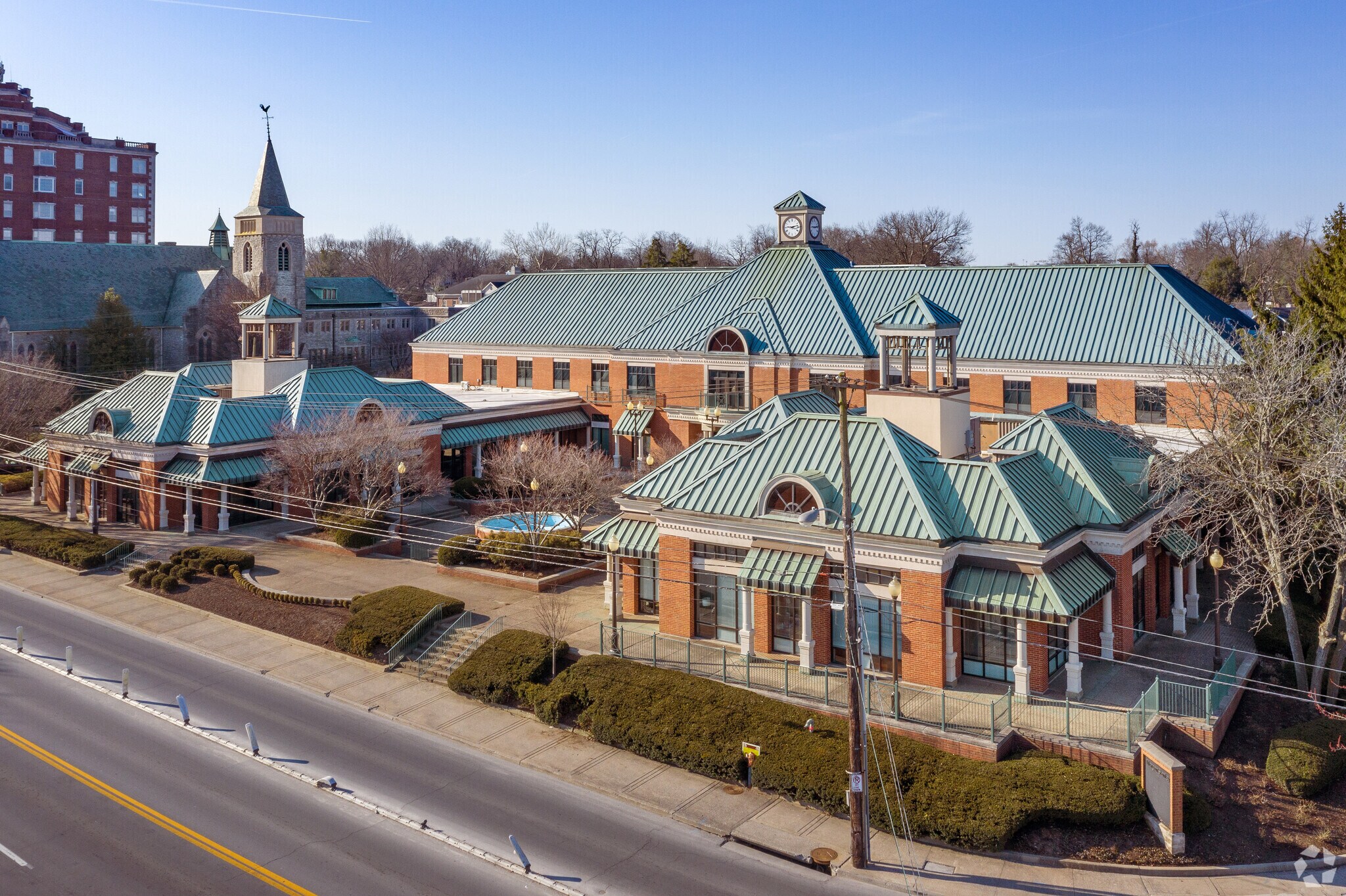 444 E Main St, Lexington, KY à louer Photo principale- Image 1 de 8