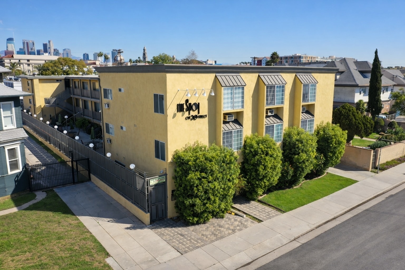 721 W 30th St, Los Angeles, CA for sale Building Photo- Image 1 of 19